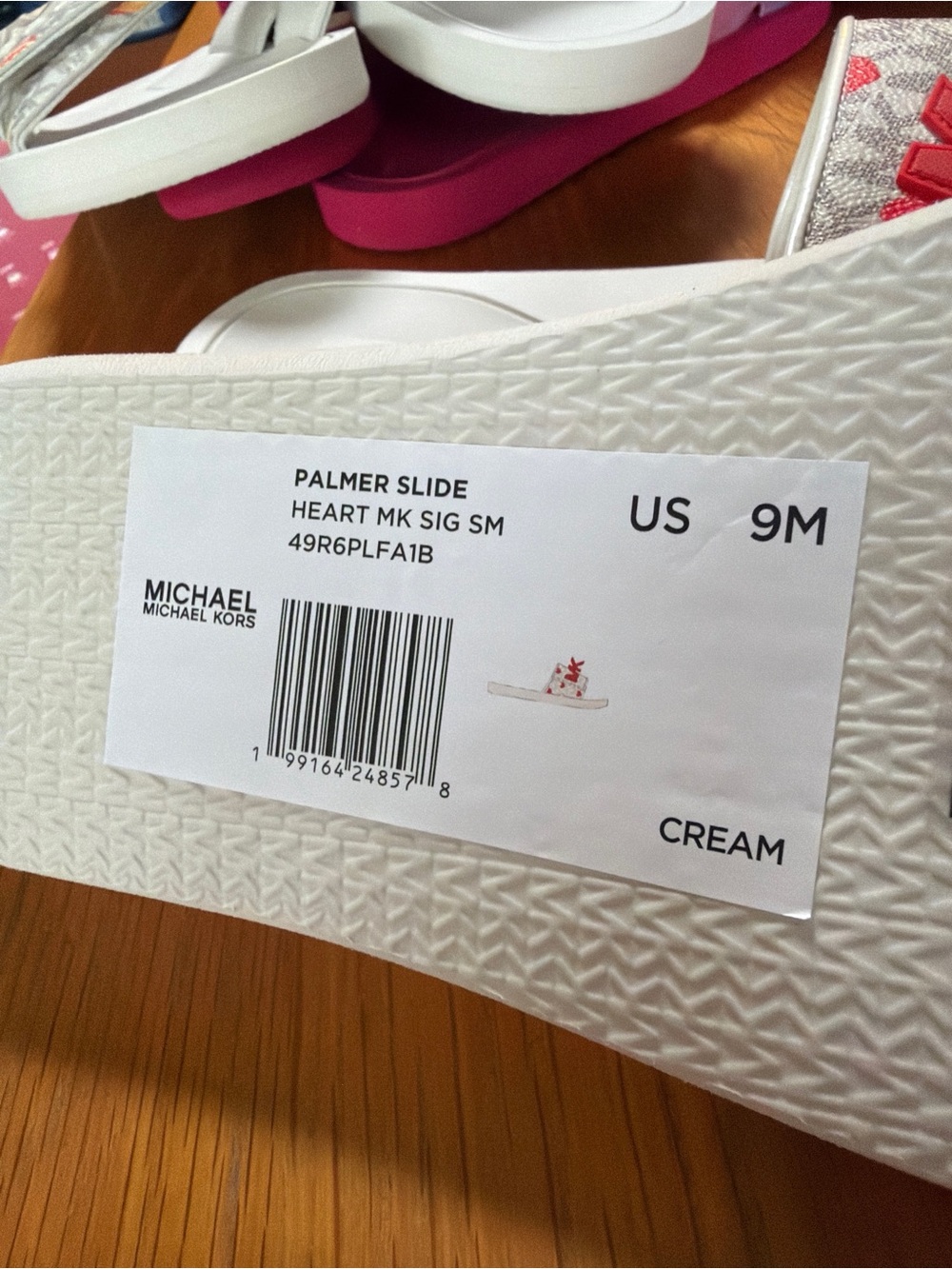 NWT Michael Kors Palmer Slide Sandals Women 9 Heart Signature Cream Logo - Picture 6 of 6